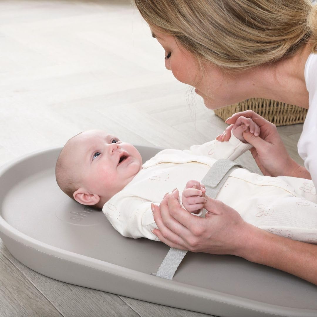 Shnuggle 7-Piece Baby and Toddler Bath Bundle