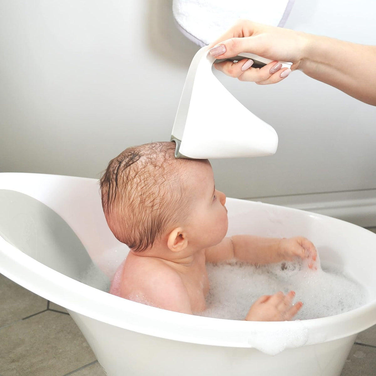 Shnuggle 7-Piece Baby and Toddler Bath Bundle